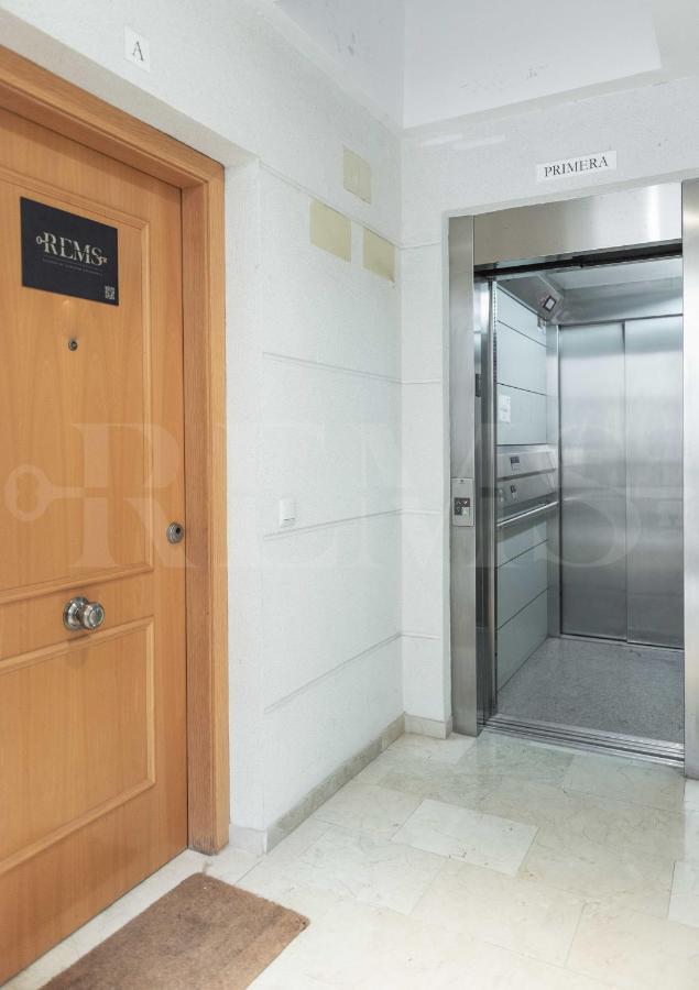 Lovely Duplex With Private Parking Near City Center By Rems Málaga Dış mekan fotoğraf